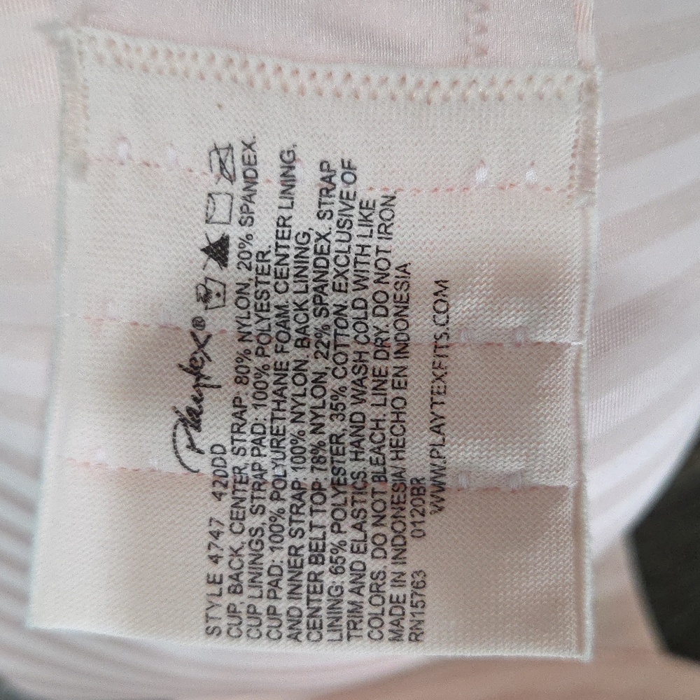 42 DDD Playtex Secrets Perfectly Smooth Underwire Bra - Picture 7 of 10